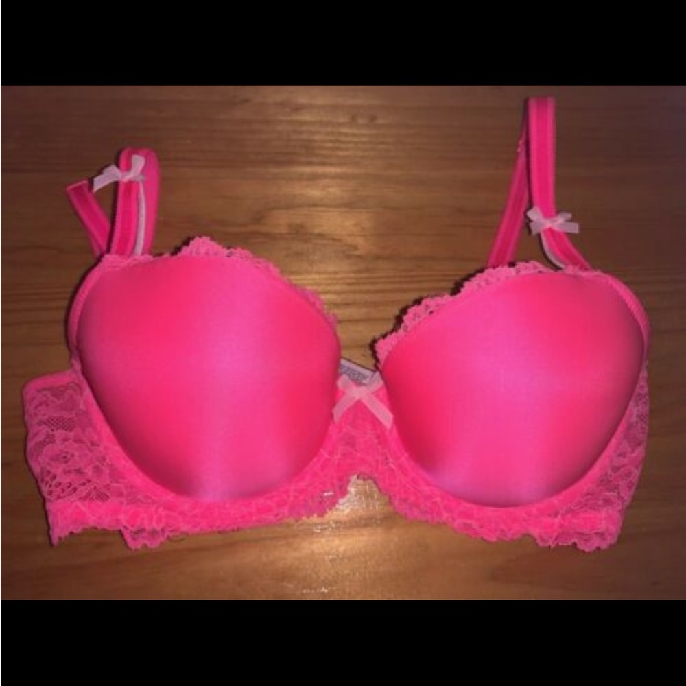 Victoria’s Secret lined demi bra